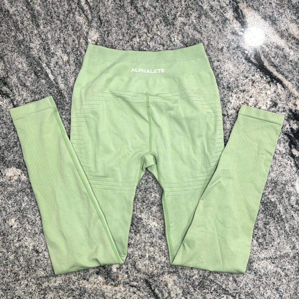 Alphalete Seamlesss Leggings